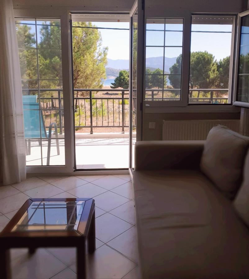 Ourania Luxury Apartment ケラモティ エクステリア 写真