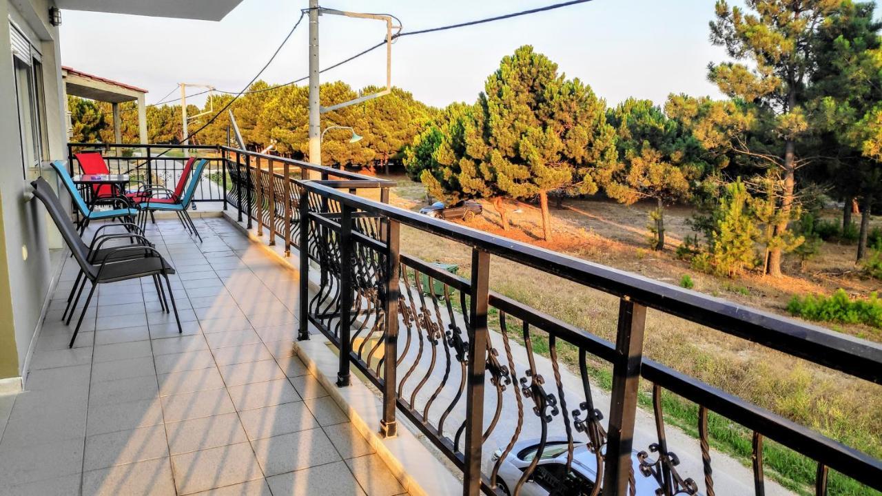 Ourania Luxury Apartment ケラモティ エクステリア 写真